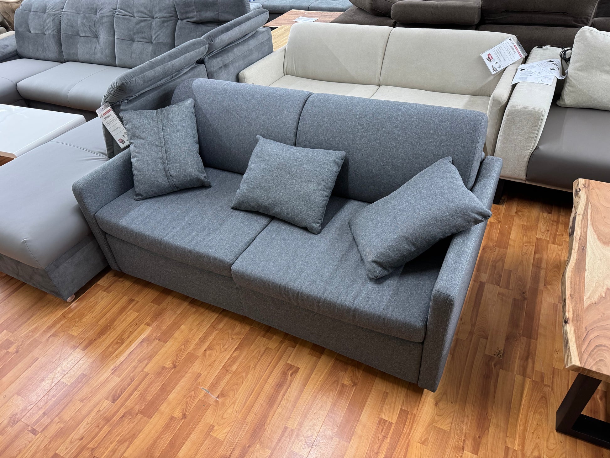 Schlafsofa Sofa Couch +Bett +Kissen +verschiedene Varianten – möbel-outlet-24